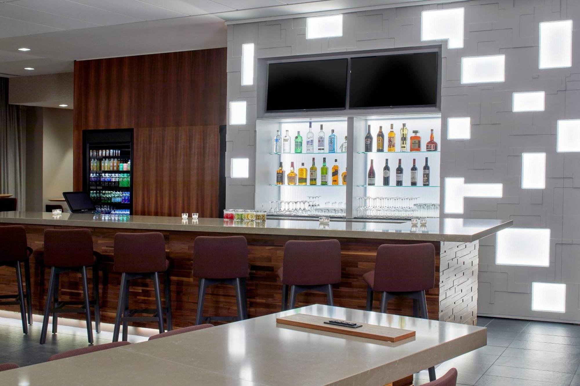 Hotel Courtyard By Marriott Airport Albany